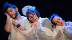Photo-03---2017_Mots-de-jeux---Vox-theatre---cr.-Marianne-Duval.jpg